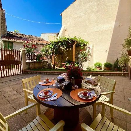 A Casa Di Nonna Bed & Breakfast 4*