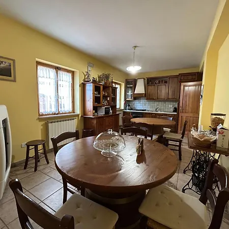 Bed & Breakfast A Casa Di Nonna Massa d'Albe