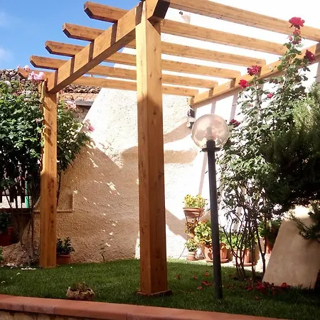 A Casa Di Nonna Bed & Breakfast Massa d'Albe
