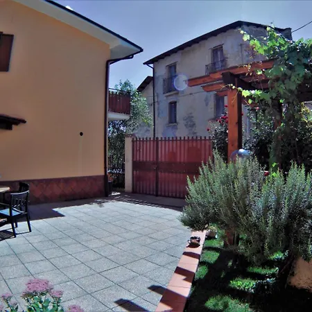 A Casa Di Nonna Bed & Breakfast Massa d'Albe