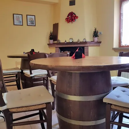 Bed & Breakfast A Casa Di Nonna Massa d'Albe