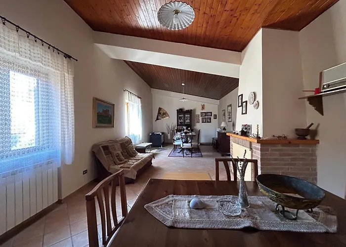 Couette-café A Casa Di Nonna 4*