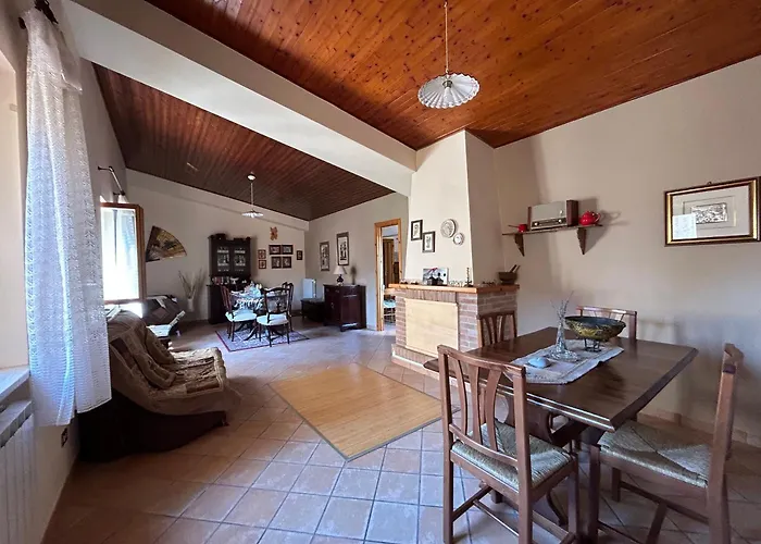 A Casa Di Nonna Couette-café Massa d'Albe